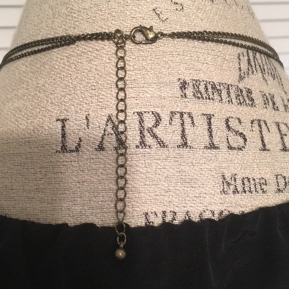 Boho bird in flight necklace black beads - Picture 4 of 6